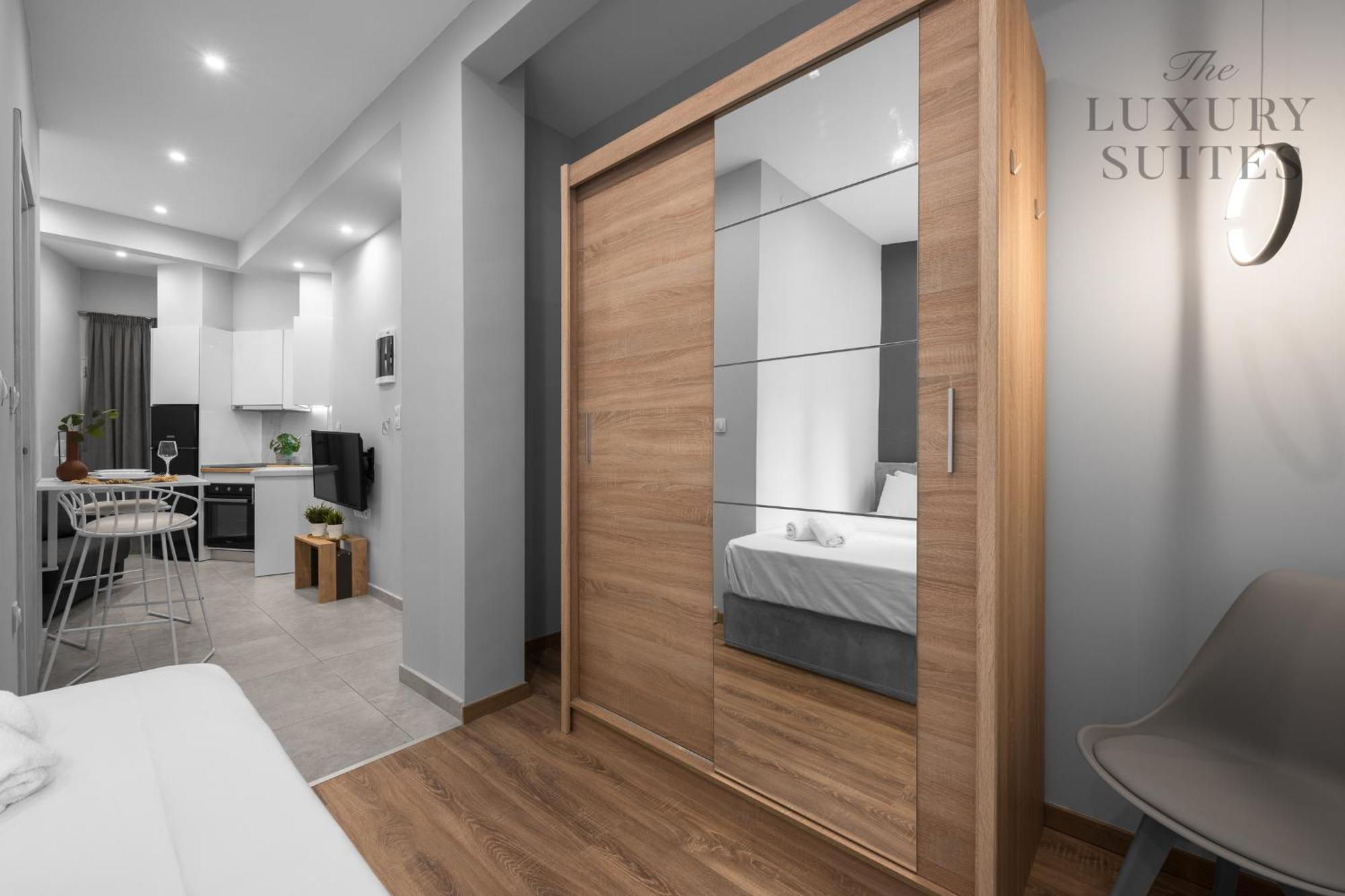 Mavili, The Luxury Suites Thessaloniki Exterior photo